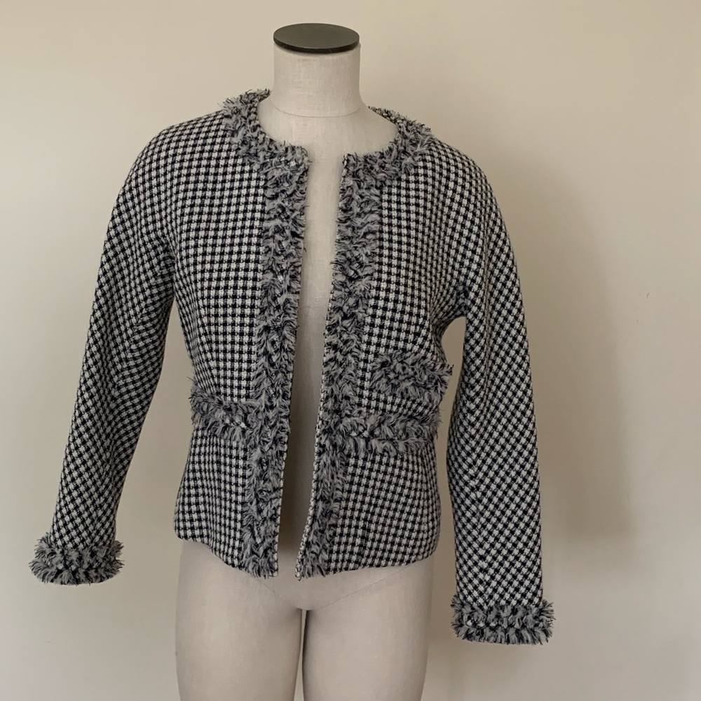 Gorgeous Lafayette 148 NY blazer no label